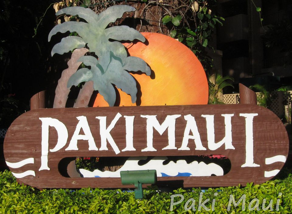 Paki Maui decorative sign